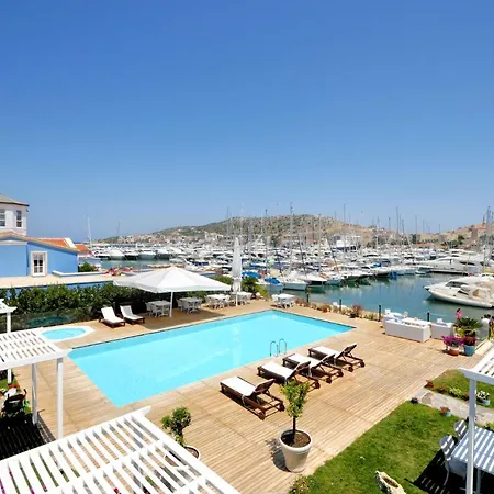 Cesme Marina Konukevi-2